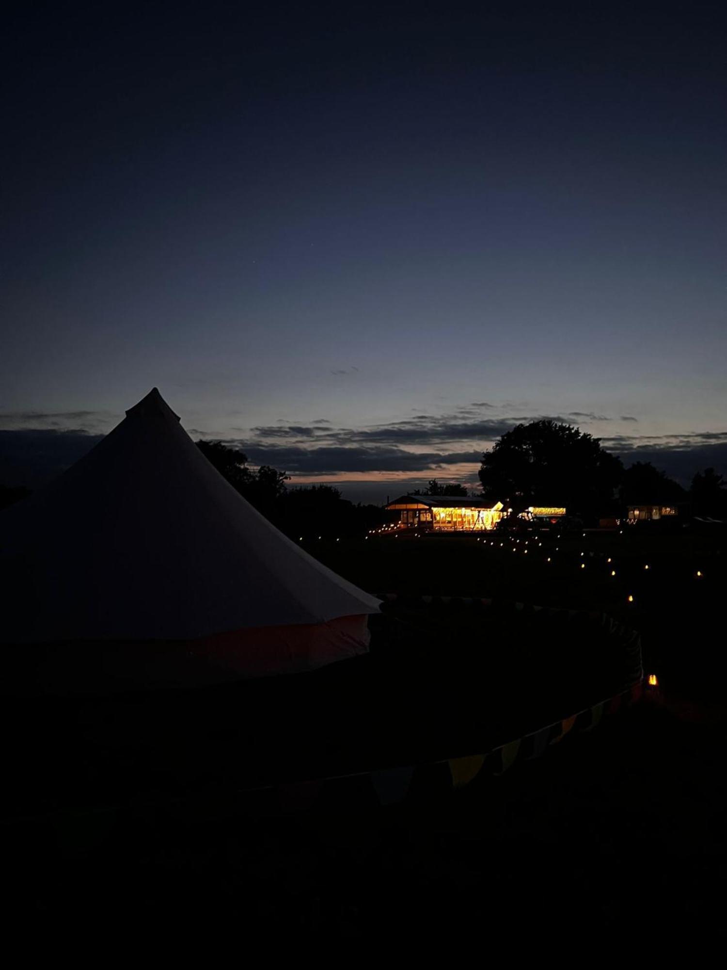 Country View Camping Bratton Exteriör bild
